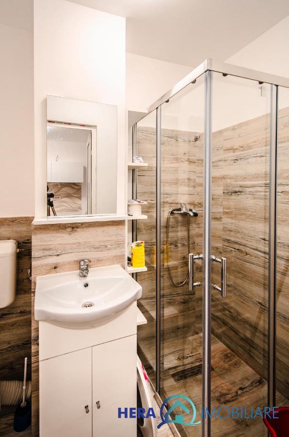 Apartament Cu O Camera Арад Екстериор снимка